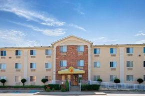  Super 8 by Wyndham Plano/Dallas Area  Плано